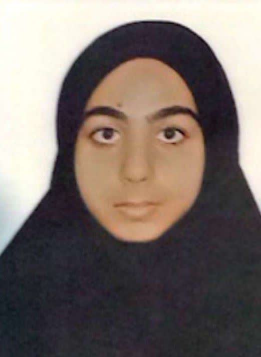 مصاحبه با مهدیه گل محمدی پایه دوازدهم تجربی