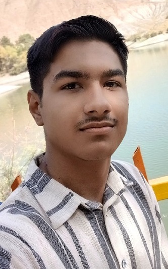 یاسین بشنیجی؛ قهرمان پیشرفت دهم ریاضی از نیشابور