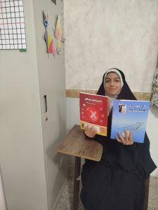 گفتگو با سیده نرگس حسینی قهرمان پیشرفت پایه هشتم از شهرکرد