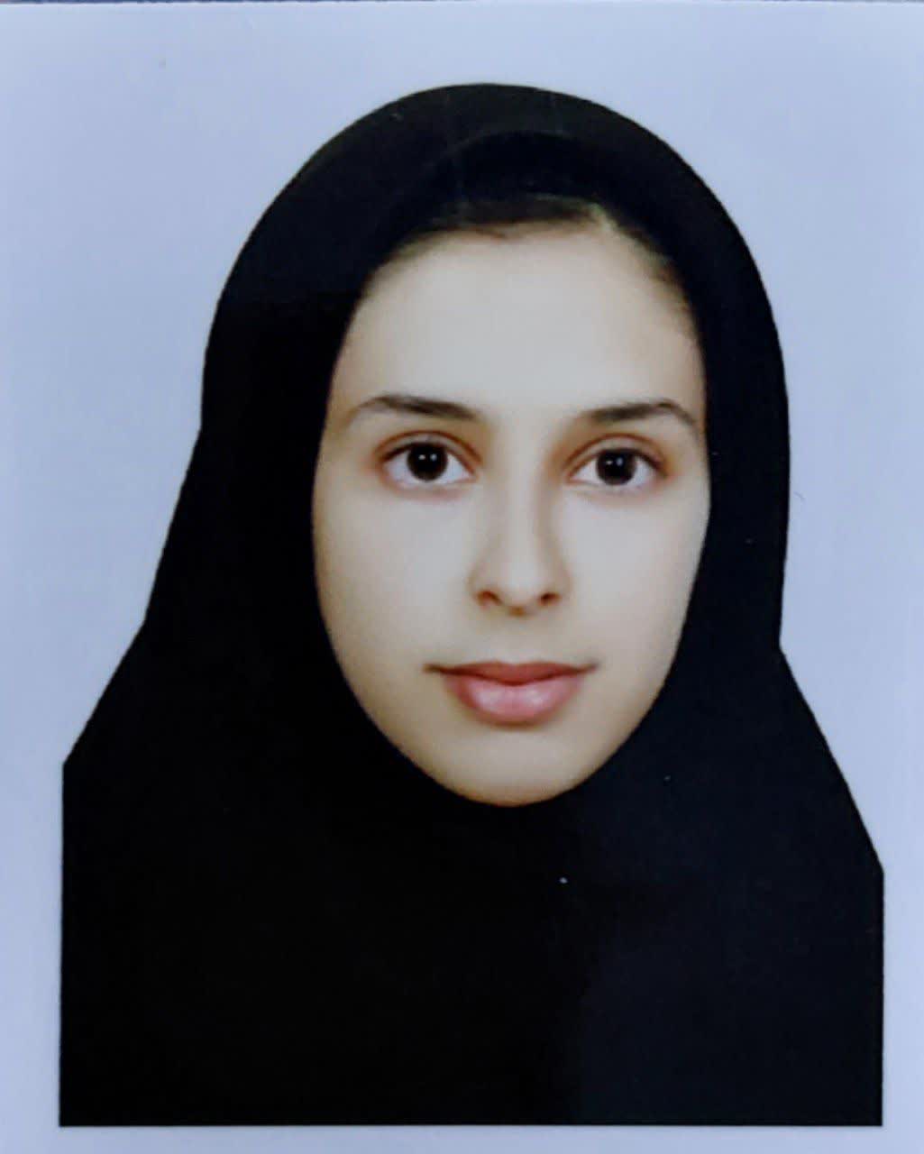 گفتگو با شیوا لشنی دانش آموز سال دوازدهم انسانی