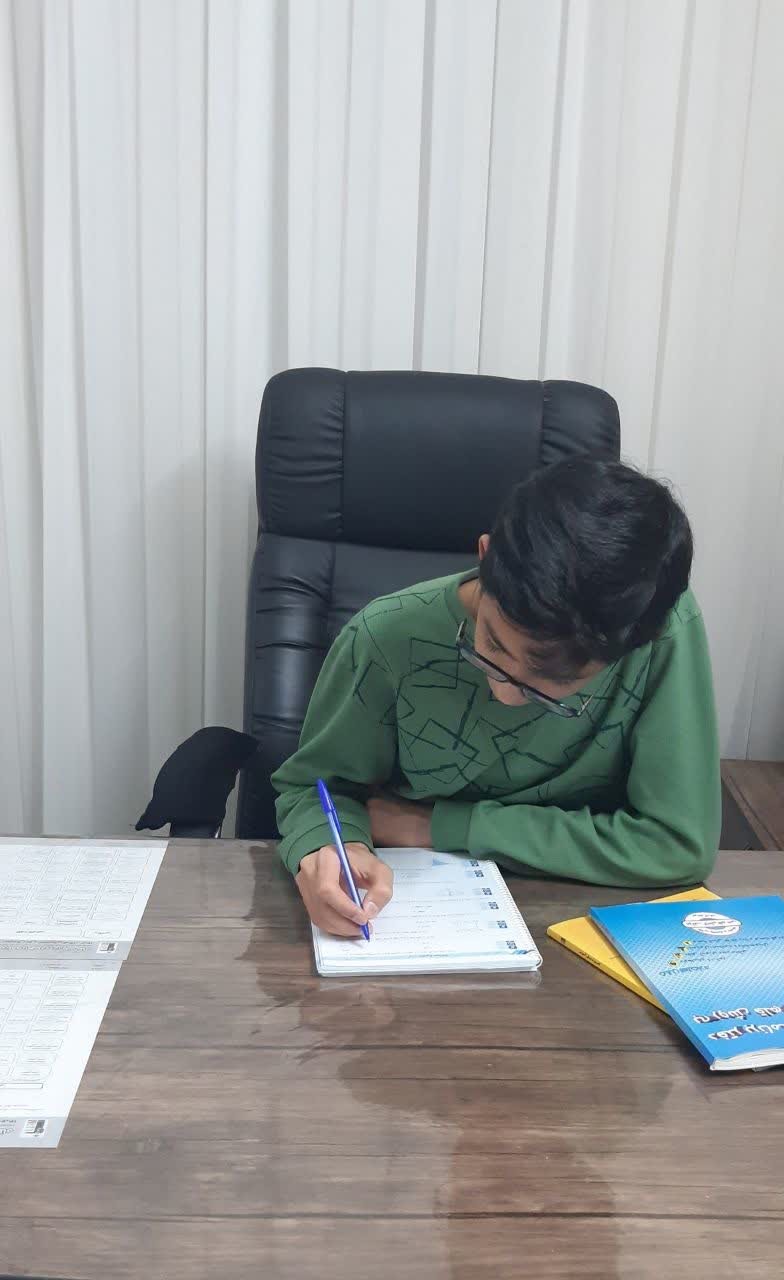 قهرمان پاییز:گفتگو با امیرعلی موسوی پایه نهم