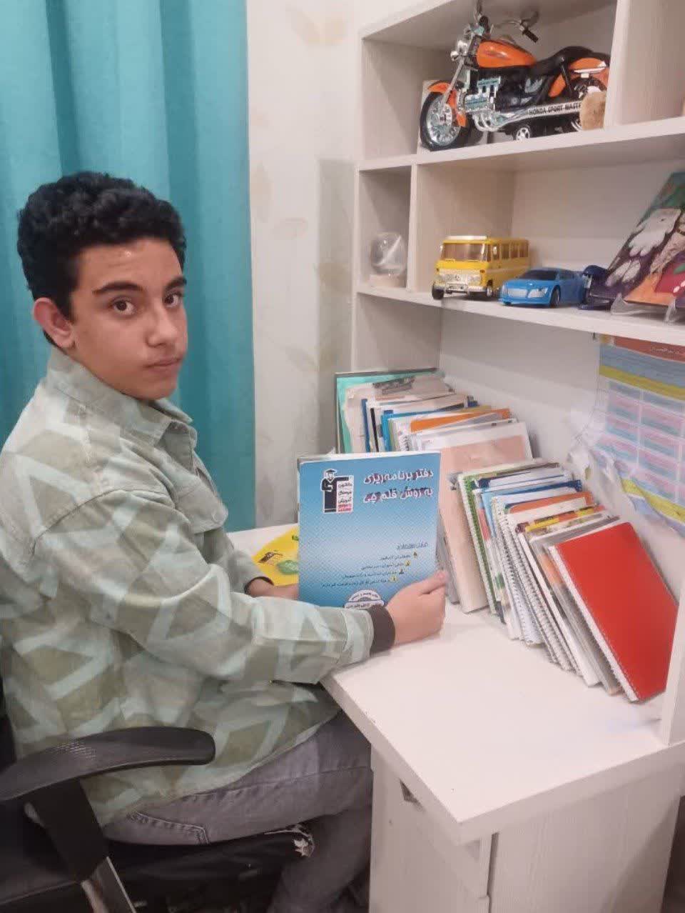 قهرمان پاییز:گفتگو با پرهام شوری پایه نهم