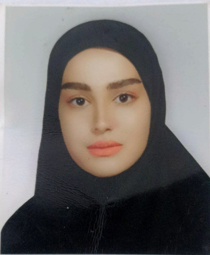 فاطمه شیرخانلو ، دانشجوی داروسازی دانشگاه ایران