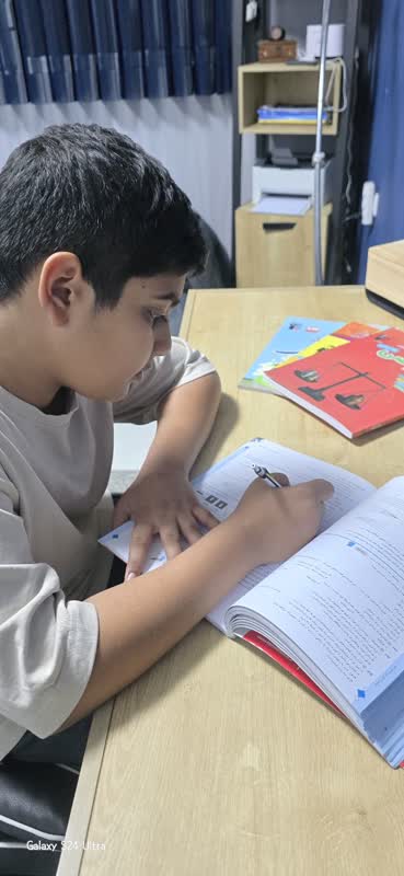 قهرمان پاییز:گفتگو با ارمین امانی پایه هشتم