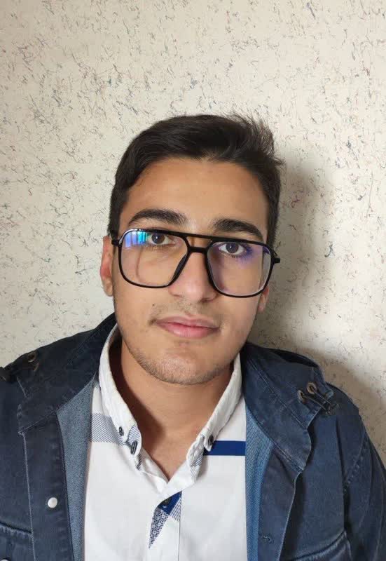 قهرمان پاییز : گفتگو با مبین حق پناه پایه یازدهم تجربی