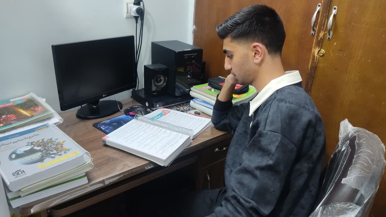 گفت و گو با  امیررضا حاجی شمسایی قهرمان پیوستگی از سبزوار