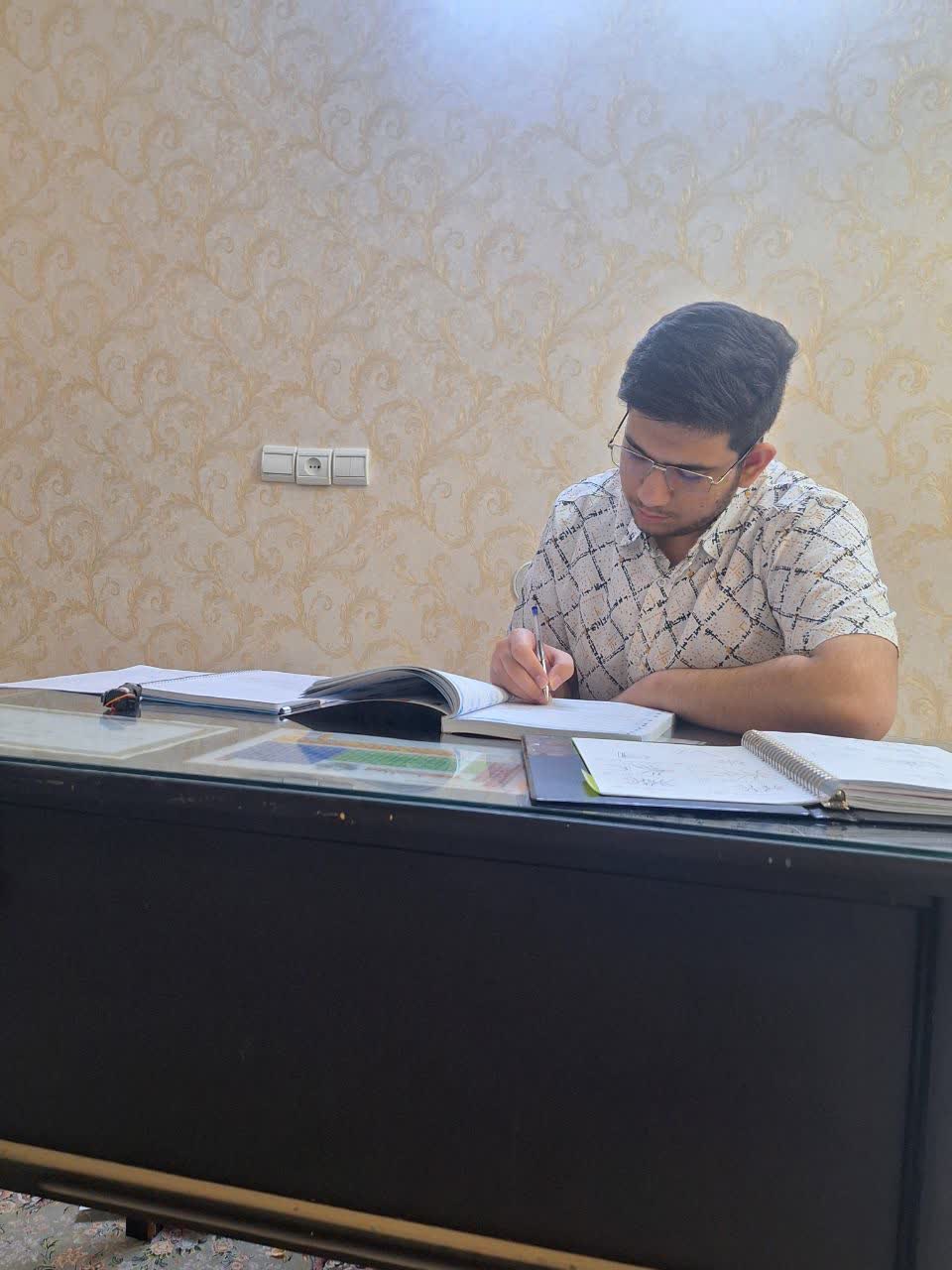 گفت و گو با امیدرضا کفاش - دانش آموز پرتلاش یازدهم ریاضی