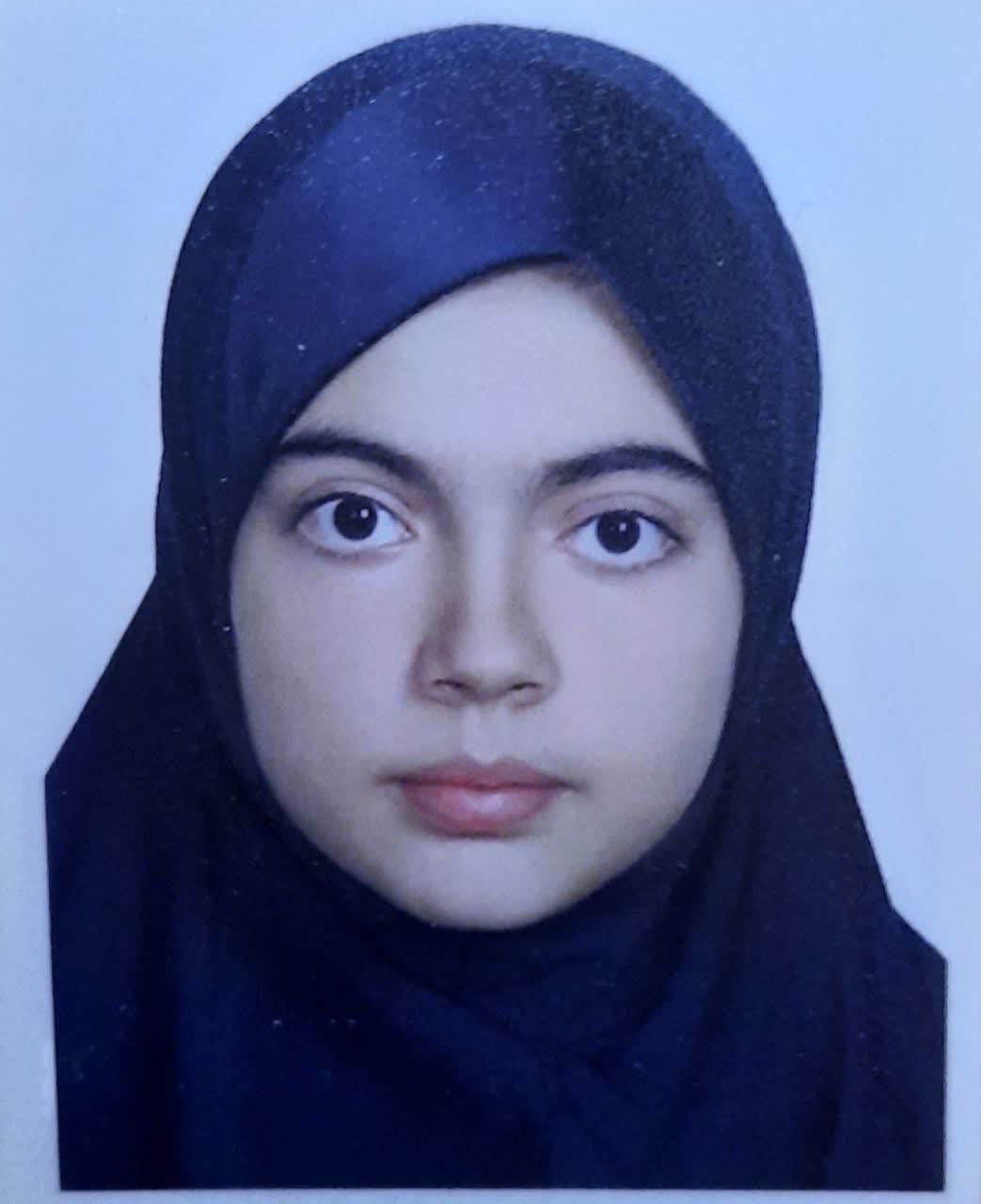 گفت و گو با هلیا کرمی:قهرمان پیشرفت یازدهم تجربی