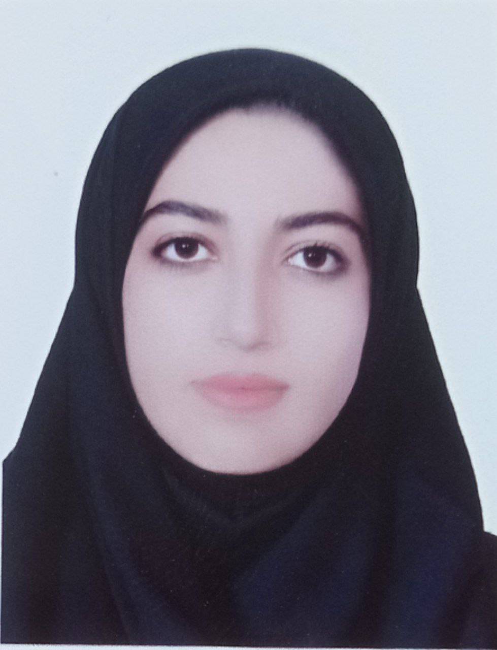 گفت‌وگو با سارینا عظیمی آزانی دوازدهم تجربی از کرمانشاه