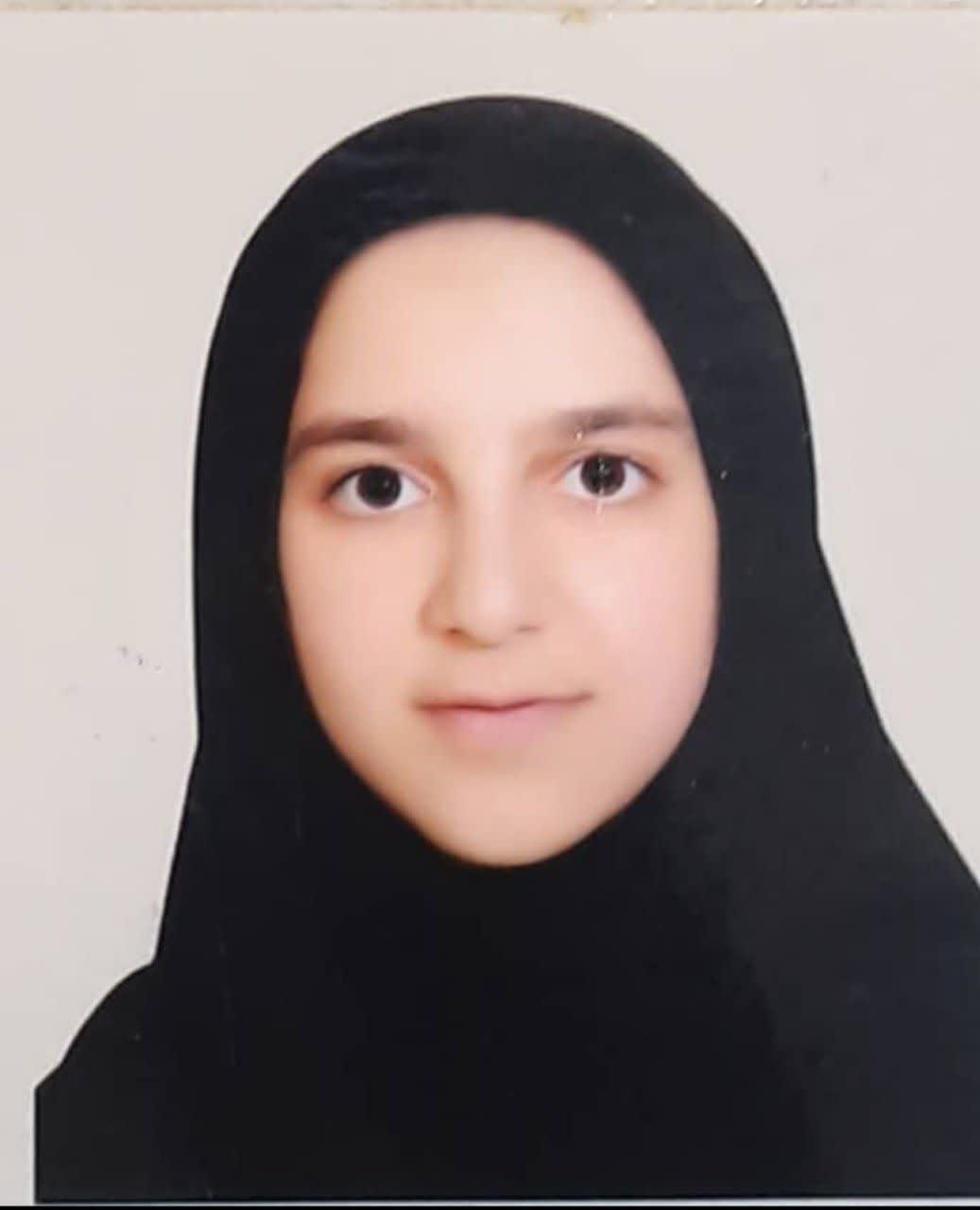 گفت و گو با بهار کریمی دانش آموز مقطع یازدهم انسانی