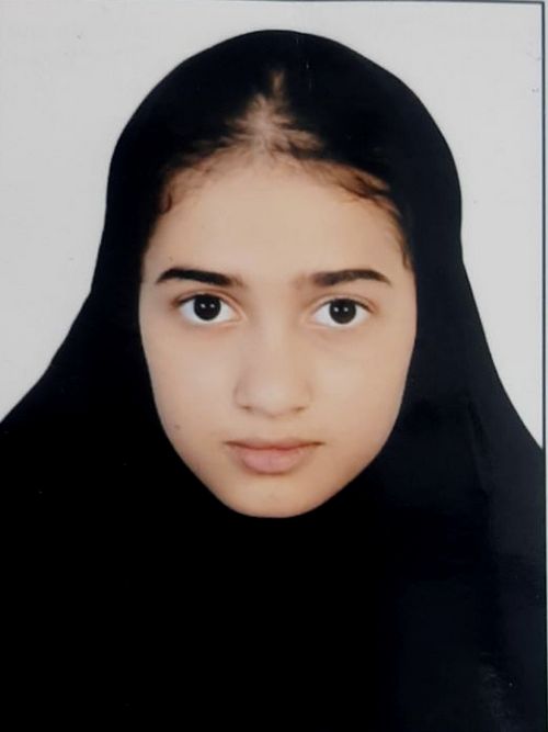 گفت و گو با آیدا غفوریان ذاکرقهرمان پیشرفت درسی پایه نهم