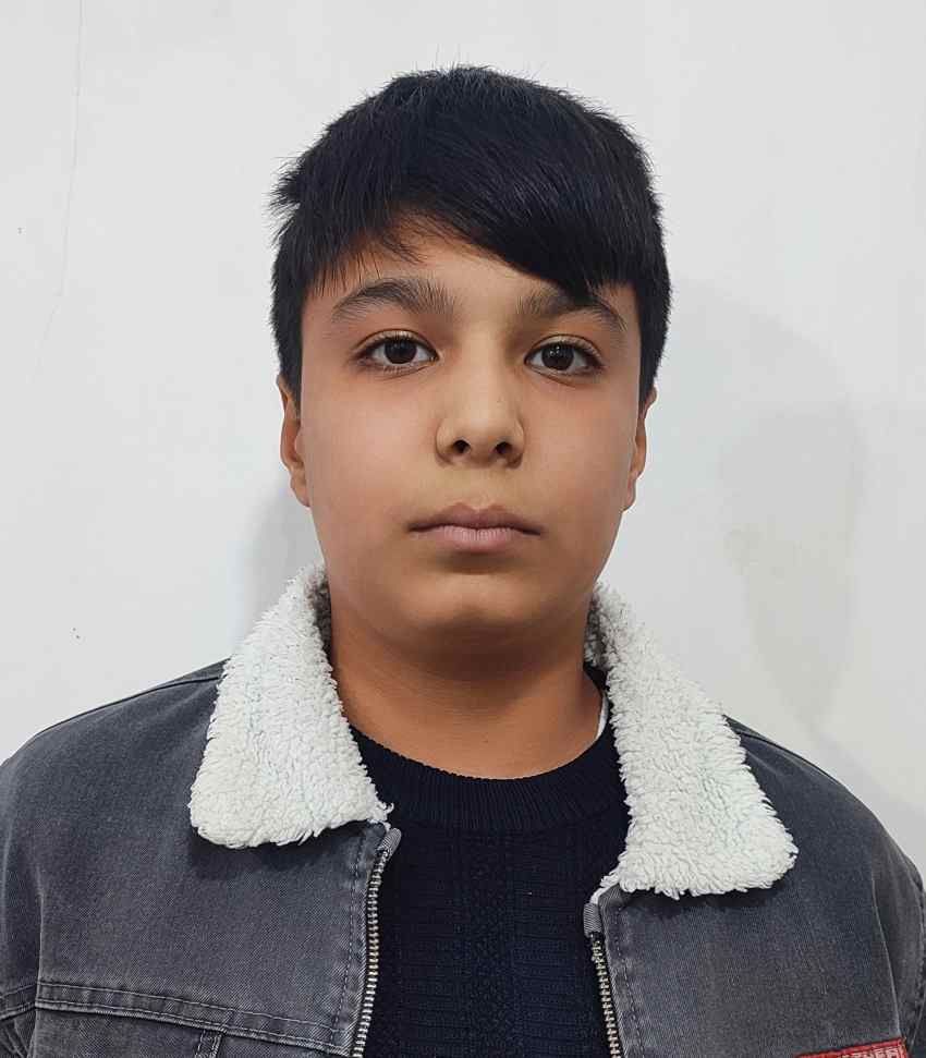 گفتگو با امیر حاجی نصیری ؛پایه هشتم قهرمان پیشرفت