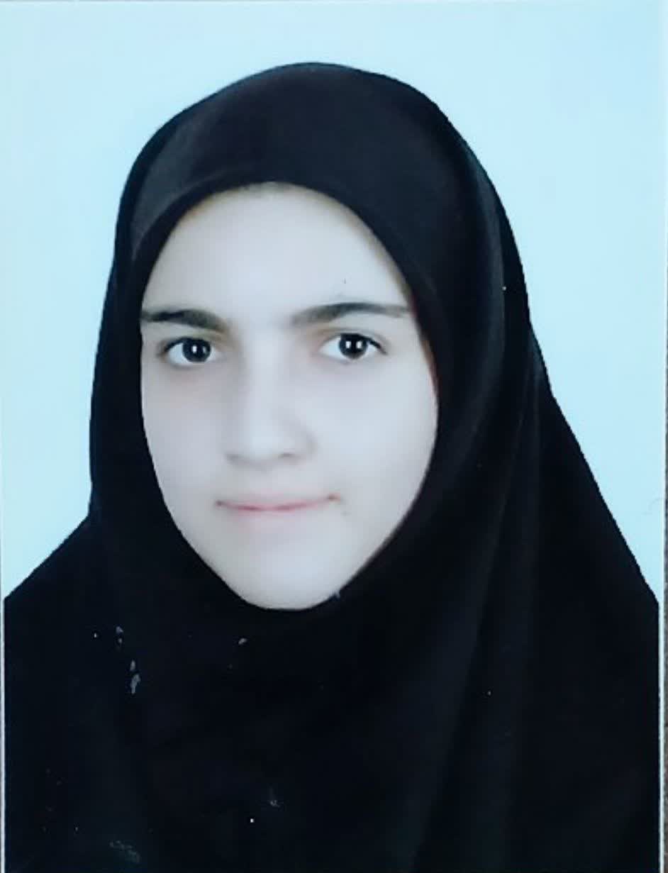 گفتگو با مائده قربانی پایه دوازدهم انسانی