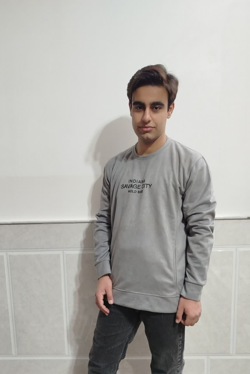 گفت و گو با علی رحمتیان- دانش آموز پرتلاش دوازدهم ریاضی