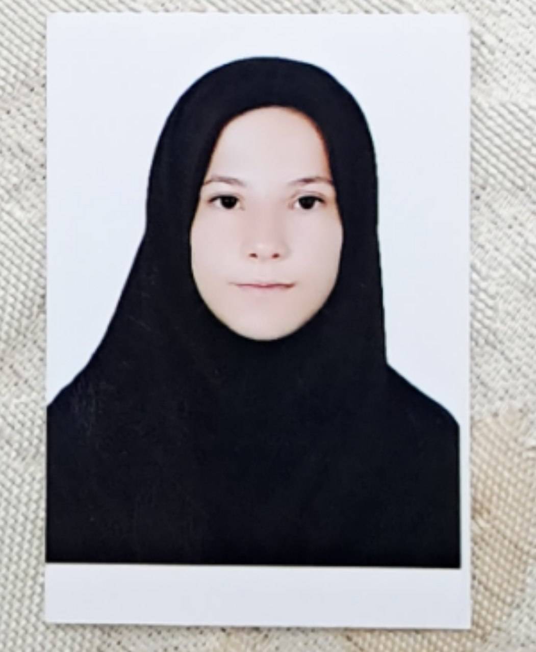 گفت و گو با نرگس نظری  دانش آموز برتر نیمسال اول دوازدهم تجربی