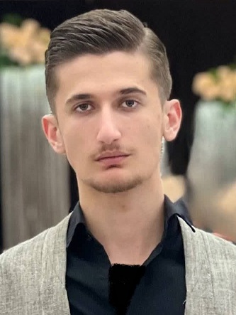 مصاحبه با کنعان علی زاده یازدهم تجربی از پیرانشهر