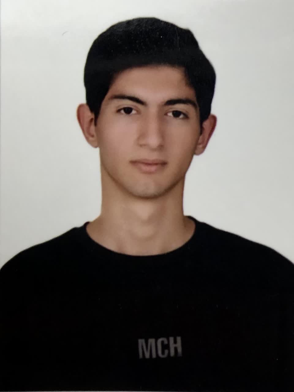 رادمان نصری دوازدهم ریاضی و دلیل موفقیت و پیشرفت ایشان