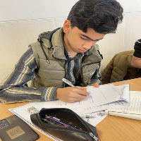 گفت و گو با میلاد شاهمیرزایی - دانش آموز پرتلاش یازدهم تجربی