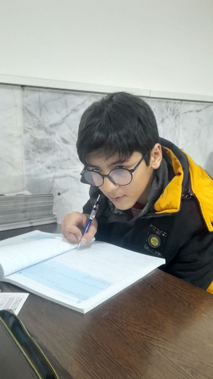 قهرمان پاییز:گفتگو با پارسا نوری پایه هفتم