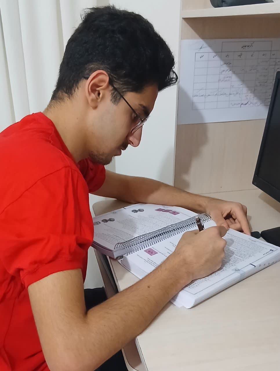 قهرمان پاییز:گفتگو با محمد سجاد سجادیان پایه یازدهم تجربی