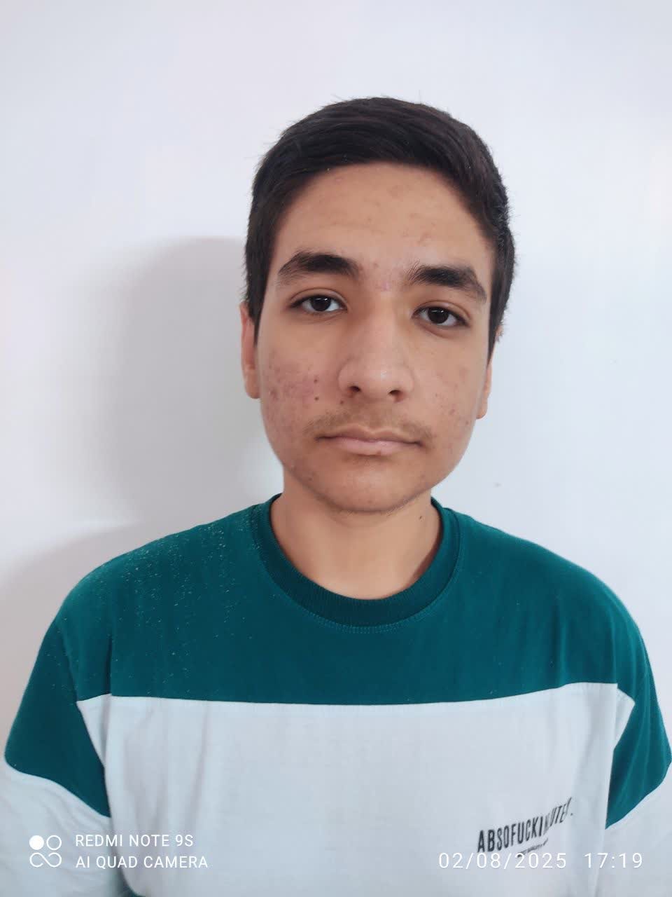 قهرمان پاییز:گفتگو با امیرمحمد جعفری پایه نهم