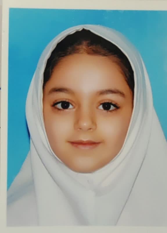 گفتگو باهلیا همت پور قهرمان پیشرفت کلاس هشتم از کمالشهر