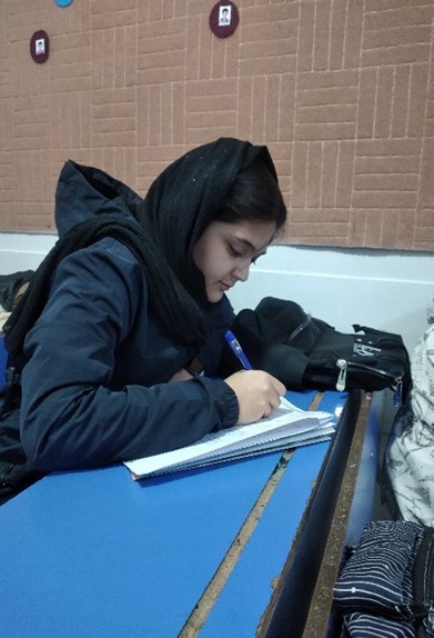 مصاحبه با  ایلین زینی دانش آموز مقطع نهم  از  تبریز