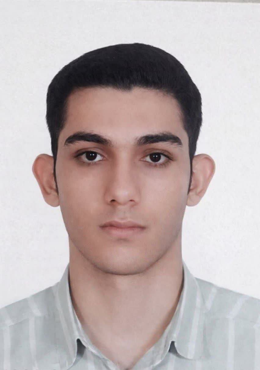 مصاحبه با امیرمحمد گوارا؛ دانش‌آموز پایه دوازدهم از شیراز، فارس