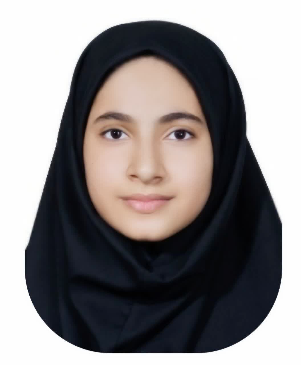 گفتگوبا آنیسا رستگار دانش اموز پایه هشتم قهرمان پیشرفت پاییز1404