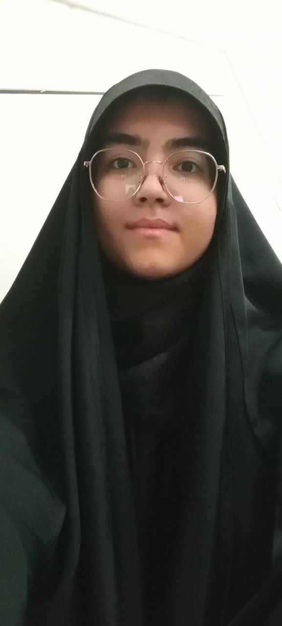 گفت و گو کوثر یعقوبی-دانش آموز 11 انسانی