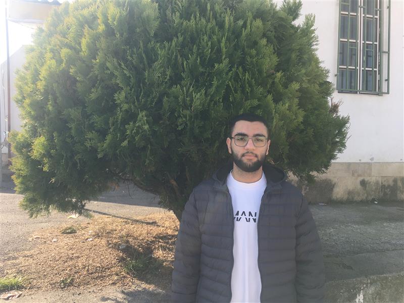 گفتگو با علی اصغر عقیلی دوازدهم ریاضی با 580 پاسخ صحیح