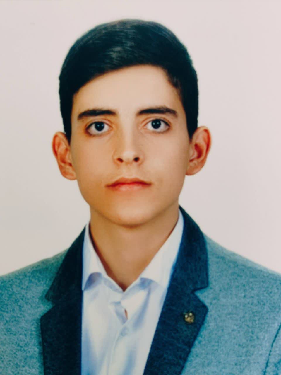 گفتگو با اشکان شاهوردی دانش اموز برتر از شاهین شهر