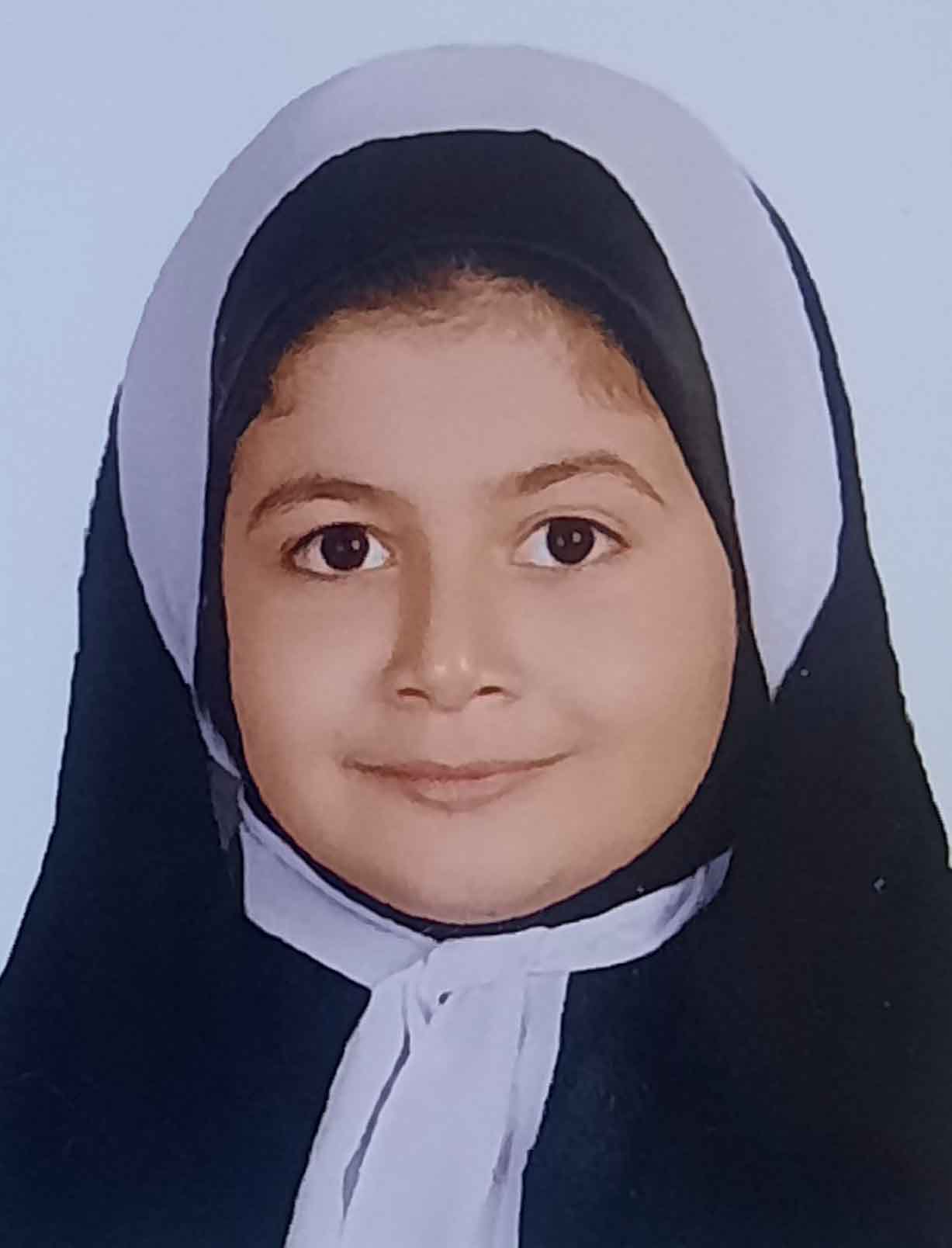 گفتگو با دیانا نصیری دانش اموز هدفمند مقطع ششم