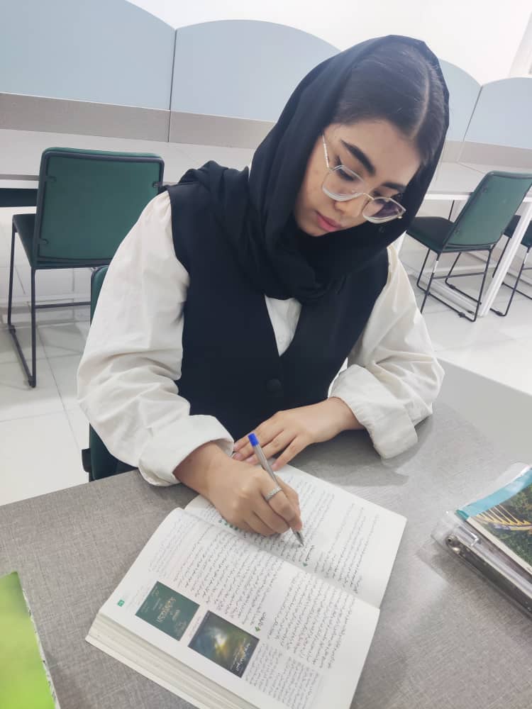 آیلار فکری برنامه ریزی و مدیریت زمان دلیل موفقیت من است