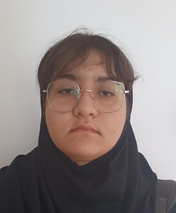 گفت و گو با قهرمان نیم سال اول ملینا دیبایی