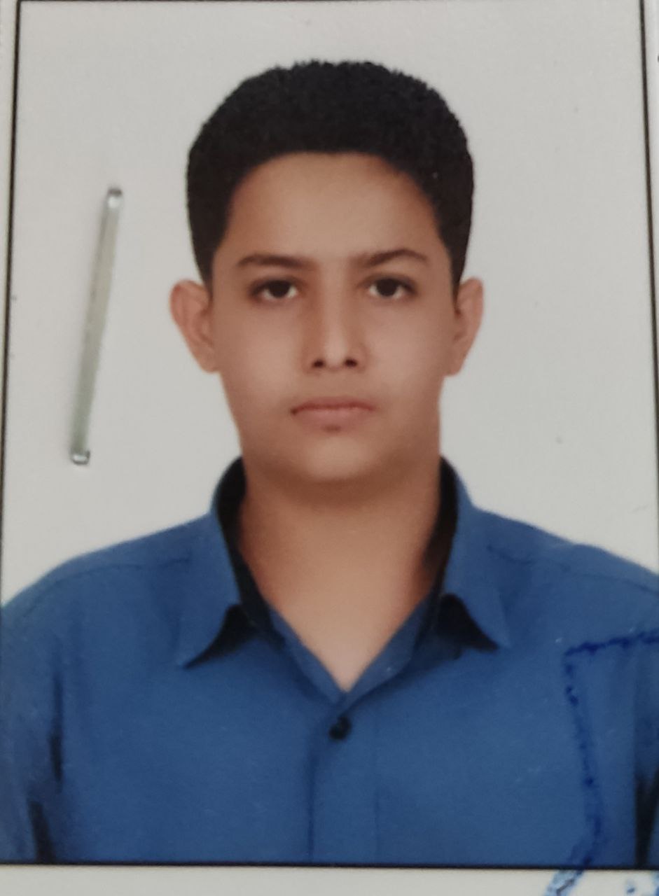 گفتگو با محمدرضا اکبر نژاد دانش آموز پرتلاش پایه دهم ریاضی