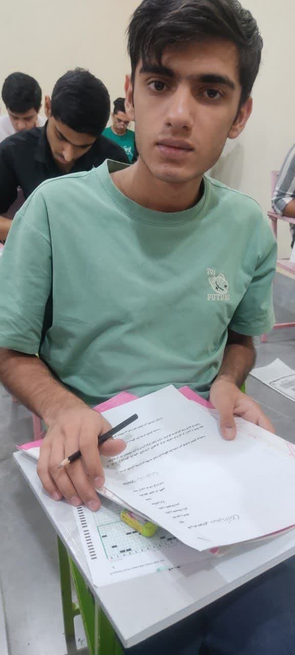 گفت و گو با دانش اموز محمد صالح سالار کریمی دوازدهم ریاضی / جیرفت