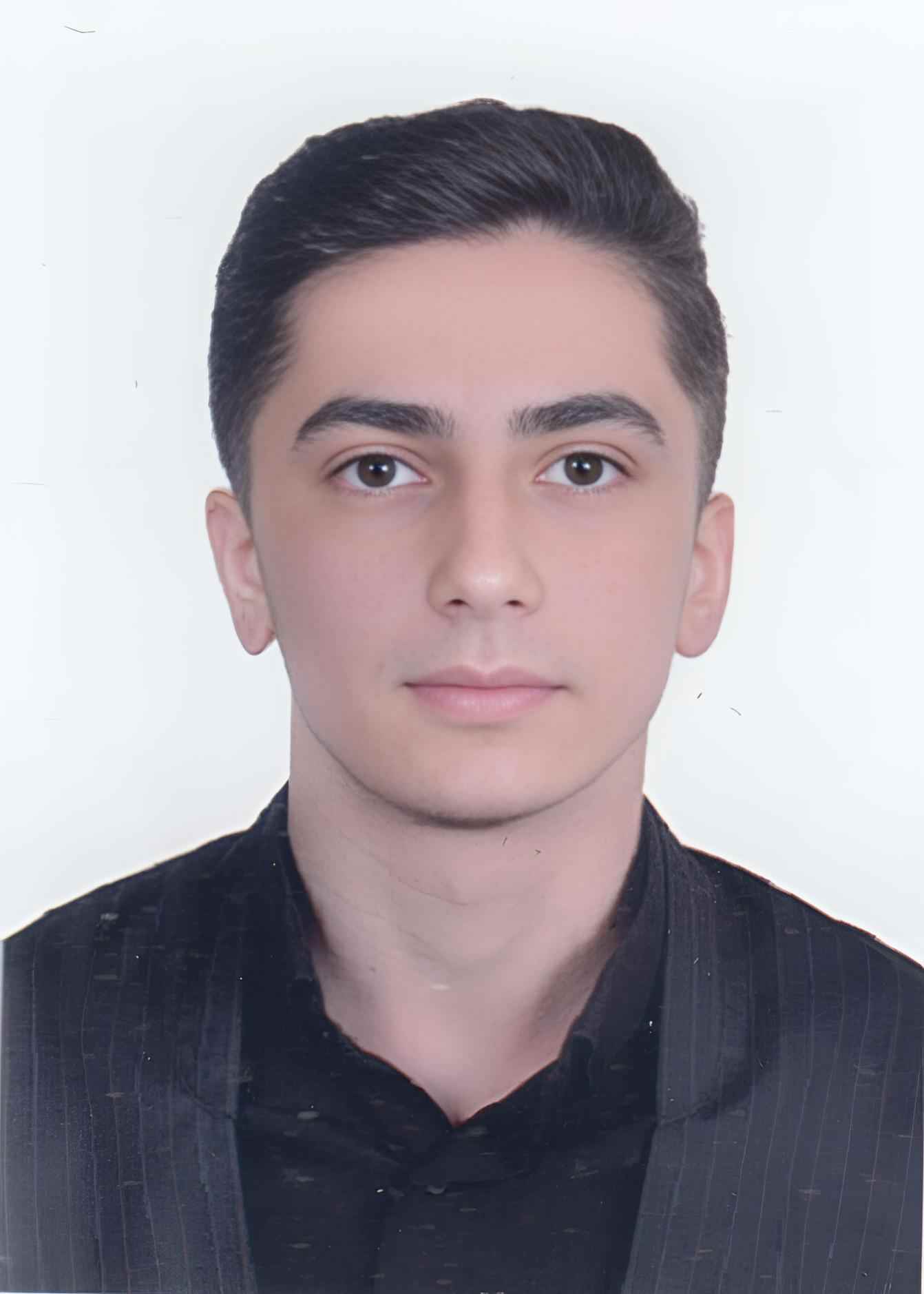 گفتگو با رامیار رادپور دوازدهم تجربی داوطلب برتر کنکوری از سردشت