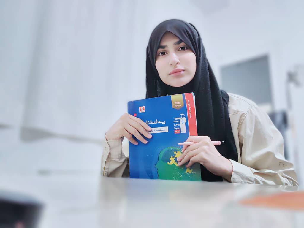 گفت و گو با گولان احمدی دانش آموز پیشرفت پاسخ صحیح