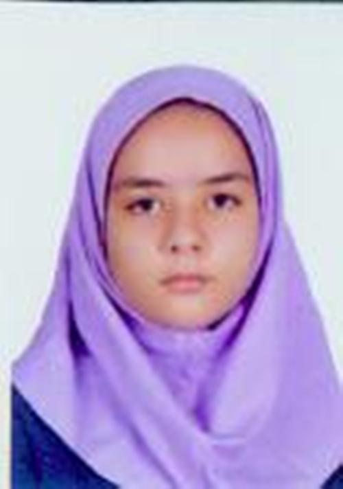 گفت و گو با عسل رضائی قهرمان نیم سال اول دوازدهم