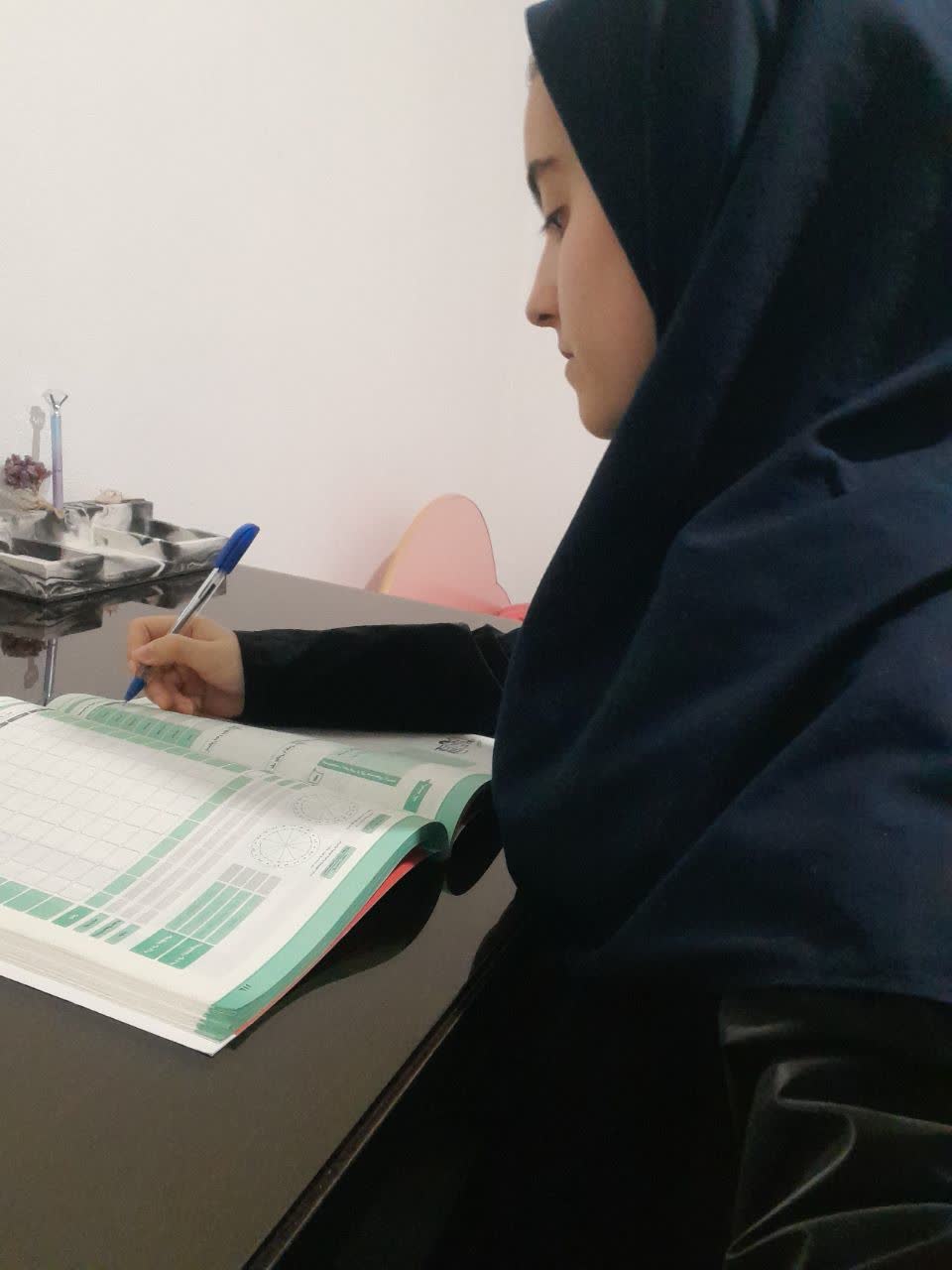 گفت و گو با   نازنین زهرا نورانی قهرمان نیم سال اول