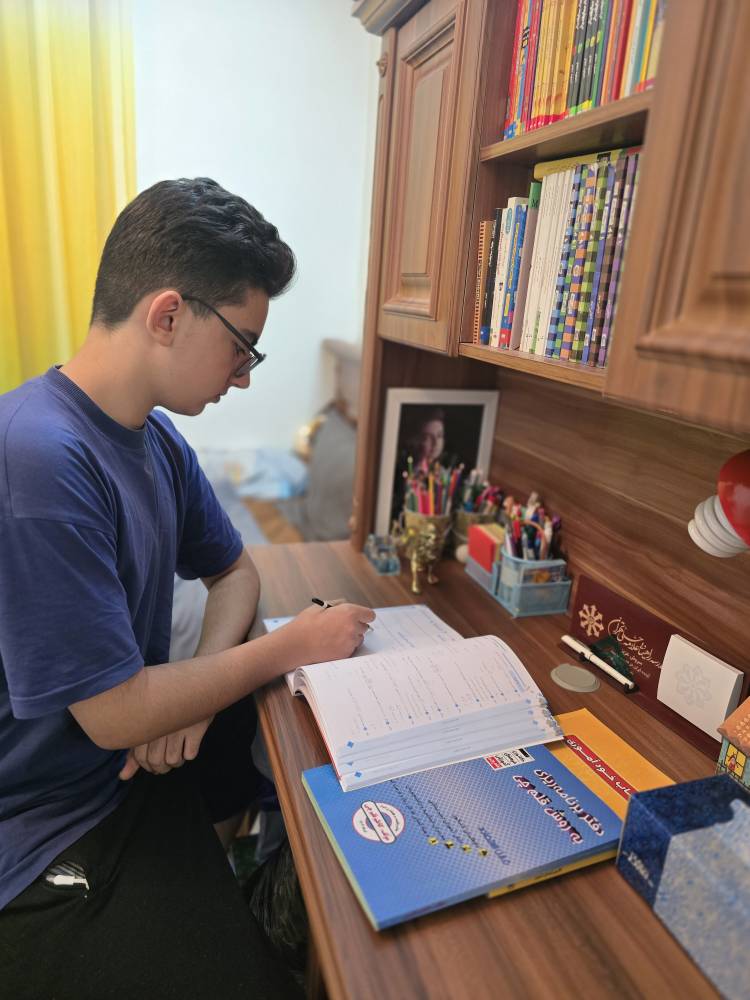 گفتگو با سروش پشنگ پور ؛ دانش آموز پایه نهم