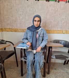 گفتگو با الناز رئیسی قهرمان پیشرفت دهم تجربی از شهرکرد