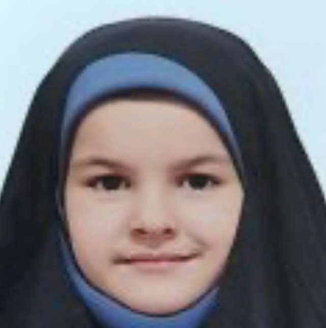 گفت وگو با دانش آموز پرتلاش ریحانه کاظمی