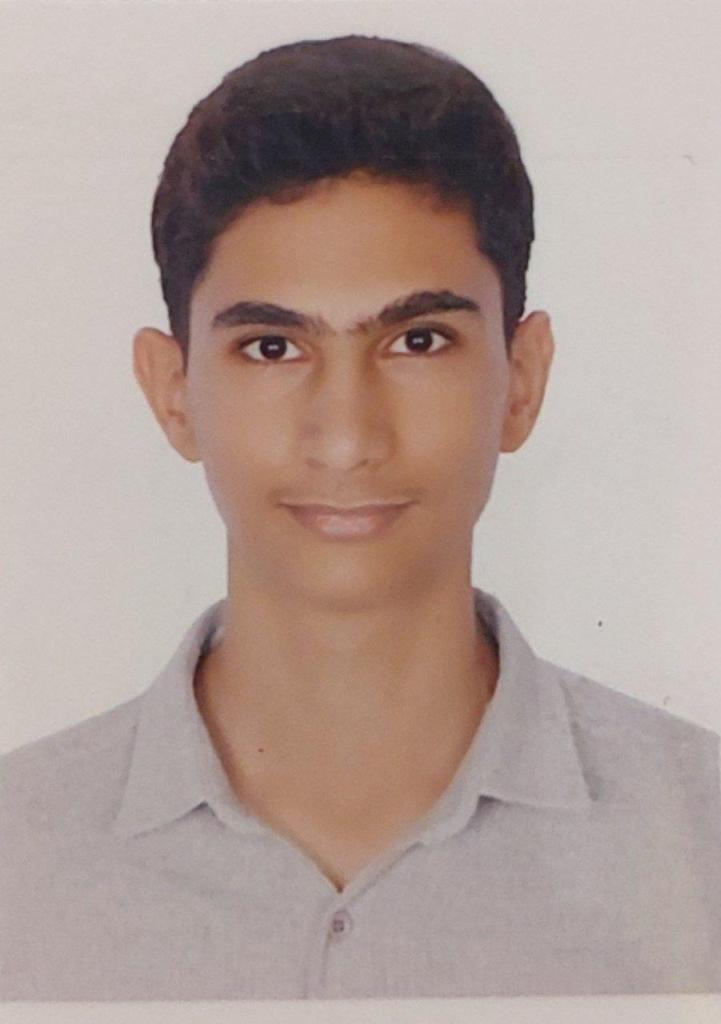 گفتگو با امیرماهان الیاسی پایه یازدهم تجربی قهرمان پاییز از سنندج