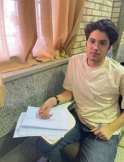 گفت و گو با پارسا رمضانی دانش آموز برتر و قهرمان نیم سال اول