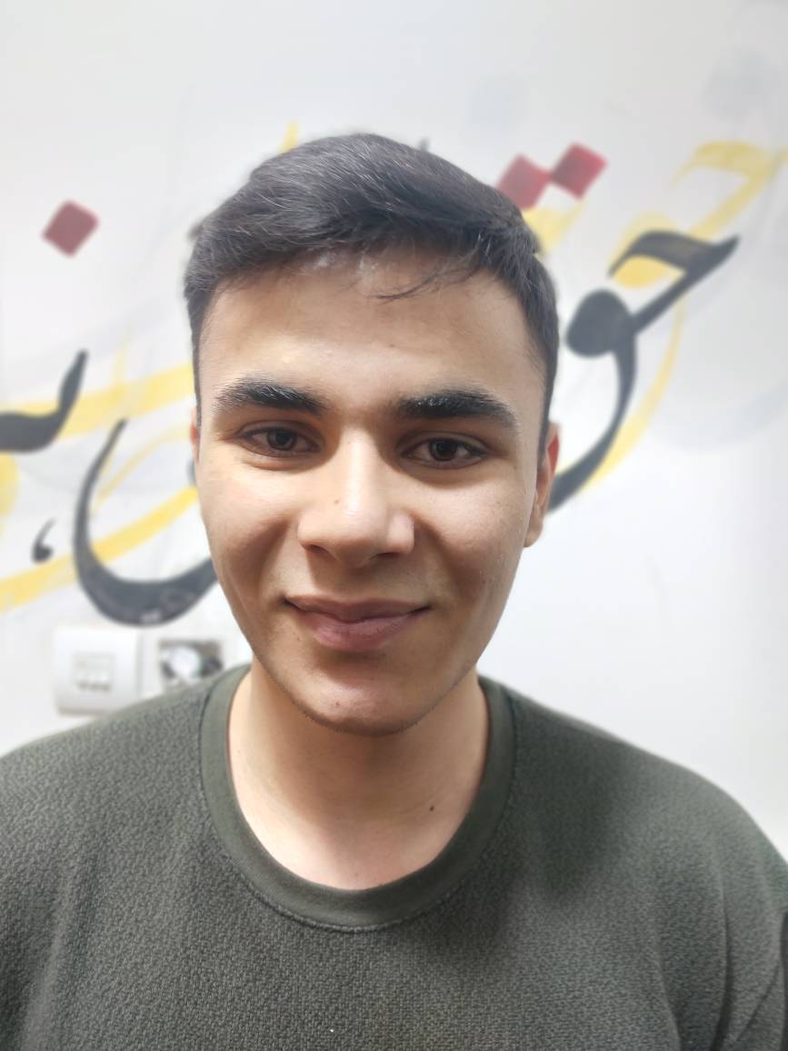 گفت و گو با حسین رضاوند:قهرمان پیوستگی دوازدهم تجربی