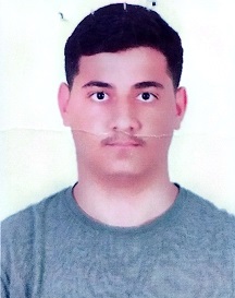 امیررضا شاکری کارنامه زودهنگام را از اپلیکیشن کانونی‌ها میگیرم