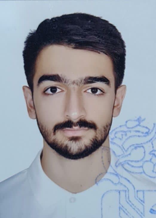 قهرمان پاییز:گفتگو با امیررضا کمال ابادی پایه یازدهم تجربی