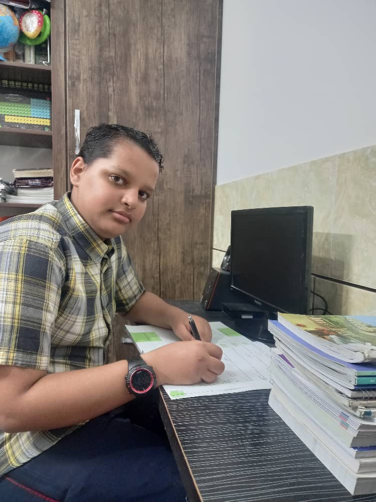 گفت و گو با دانش آموز پیشرفت امیرعلی شمسی